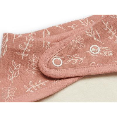 Jollein® Trokut Podbradak , više motiva Jollein - 3 - Jollein® trokut podbradak dolazi u pakiranju od dva komada, izrađen od 10 Jollein® Trokut Podbradak , više motiva Jollein - 3 - Jollein® trokut podbradak dolazi u pakiranju od dva komada, izrađen od 10