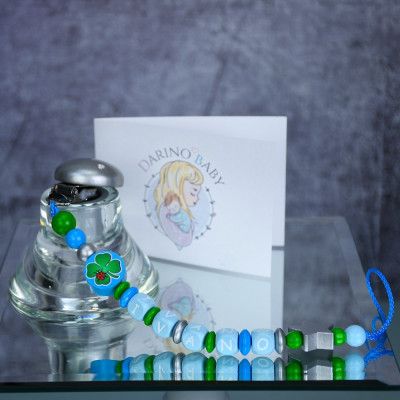 Vezica za dudu - Srećonoše BlaMar - 2 - Personalizirani privjesak za dude, izrađen od visokokvalitetnih materijala, idealan je  Vezica za dudu - Srećonoše BlaMar - 2 - Personalizirani privjesak za dude, izrađen od visokokvalitetnih materijala, idealan je