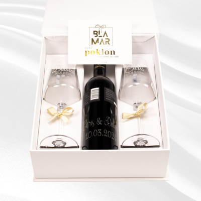 Premium Vinski Box - 1 - Naš Premium Vinski Box uključuje perla bijelu kutiju, dvije Leonardo čaše za vino i karticu za čestit Premium Vinski Box - 1 - Naš Premium Vinski Box uključuje perla bijelu kutiju, dvije Leonardo čaše za vino i karticu za čestit