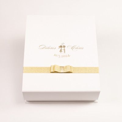 Premium Šampanjac Box BlaMar - 3 - Poklonite luksuz s našim Premium Šampanjac Boxom. Sadrži elegantnu perla bijelu kutiju, dvij Premium Šampanjac Box BlaMar - 3 - Poklonite luksuz s našim Premium Šampanjac Boxom. Sadrži elegantnu perla bijelu kutiju, dvij