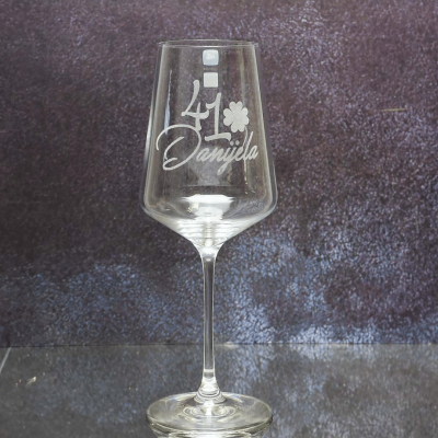 Personalizirana čaša za Vino - 3 - Elegantna čaša za vino marke Leonardo s personalizacijom graviranjem. Zapremnina od 460 m Personalizirana čaša za Vino - 3 - Elegantna čaša za vino marke Leonardo s personalizacijom graviranjem. Zapremnina od 460 m