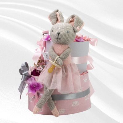 Torta od pelena Zečica Nola BlaMar - 1 - Torta od pelena Zečica Nola savršen je spoj praktičnosti i ljupkog dizajna. Sadrži 30 