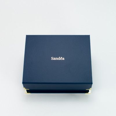 Luxe Box No.94 – Ekskluzivni Poklon Set Sandéa - 10 - Luxe Box No.94 savršen je spoj elegancije i luksuza, idealan za poklon il Luxe Box No.94 – Ekskluzivni Poklon Set Sandéa - 10 - Luxe Box No.94 savršen je spoj elegancije i luksuza, idealan za poklon il