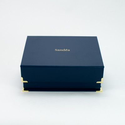 Luxe Box No.94 – Ekskluzivni Poklon Set Sandéa - 9 - Luxe Box No.94 savršen je spoj elegancije i luksuza, idealan za poklon ili Luxe Box No.94 – Ekskluzivni Poklon Set Sandéa - 9 - Luxe Box No.94 savršen je spoj elegancije i luksuza, idealan za poklon ili