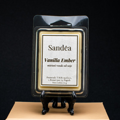 Vanilla Ember Melt Wax – Sandea Sandéa - 1 - Vanilla Ember Melt Wax donosi savršeni mirisni doživljaj u vaš dom. Ovaj visokokva