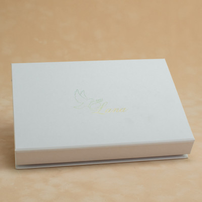 Premium box, MOLITVENIK BlaMar - 9 - Premium poklon box s molitvenikom u osnovnoj cijeni uključuje: 1. Personalizirani box s m Premium box, MOLITVENIK BlaMar - 9 - Premium poklon box s molitvenikom u osnovnoj cijeni uključuje: 1. Personalizirani box s m