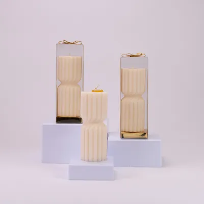 Pure Light – mala svijeća zahvalnica Sandéa - 1 - Pure Light je mala, jednostavna svijeća zahvalnica namijenjena kao uredan i p