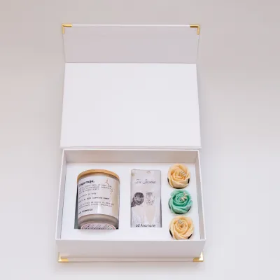 Zen Rapsodija Box za Vjenčanu Kumu BlaMar - 2 - Zen Rapsodija Box za vjenčanu kumu uključuje svijeću od kokos voska, tri svijeć