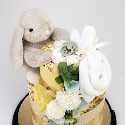 Torta od pelena - Zeko BlaMar - 3 - Oduševite novopečene roditelje s našom luksuznom tortom od pelena koja dolazi s igračkom pl Torta od pelena - Zeko BlaMar - 3 - Oduševite novopečene roditelje s našom luksuznom tortom od pelena koja dolazi s igračkom pl
